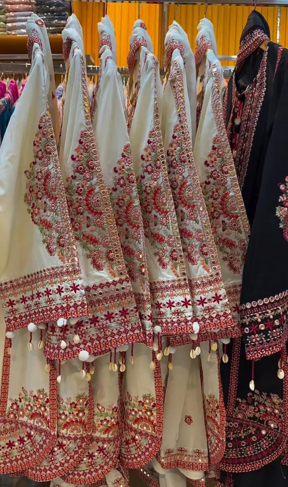 Women's Embroidery 3-Piece Suit