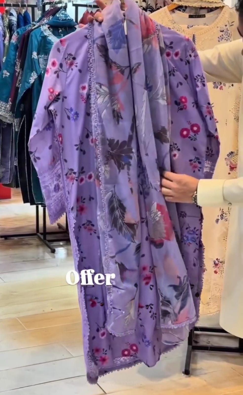 Women’s Embroidered 3-Piece Suit